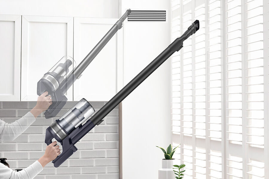 Odkurzanie żaluzji przy użyciu odkurzacza Samsung VS20B75ACR5/GE Jet 75