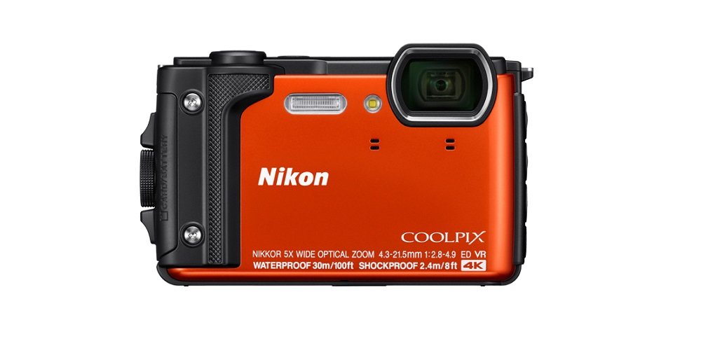 Aparat NIKON Coolpix W300 Pomarańczowy - Zestaw Holiday + Wodoszczelny plecak VAECSS66 widok front ogólny