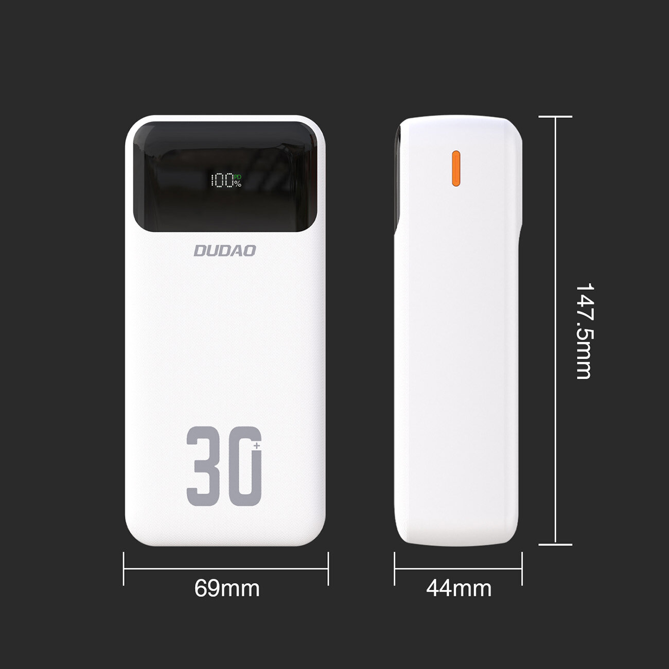 Na obrazie widoczny jest biały powerbank z wyświetlaczem pokazującym \'100%\'. Obok znajduje się jego profil z wymiarami: 147.5mm wysokości, 69mm szerokości i 44mm głębokości.
