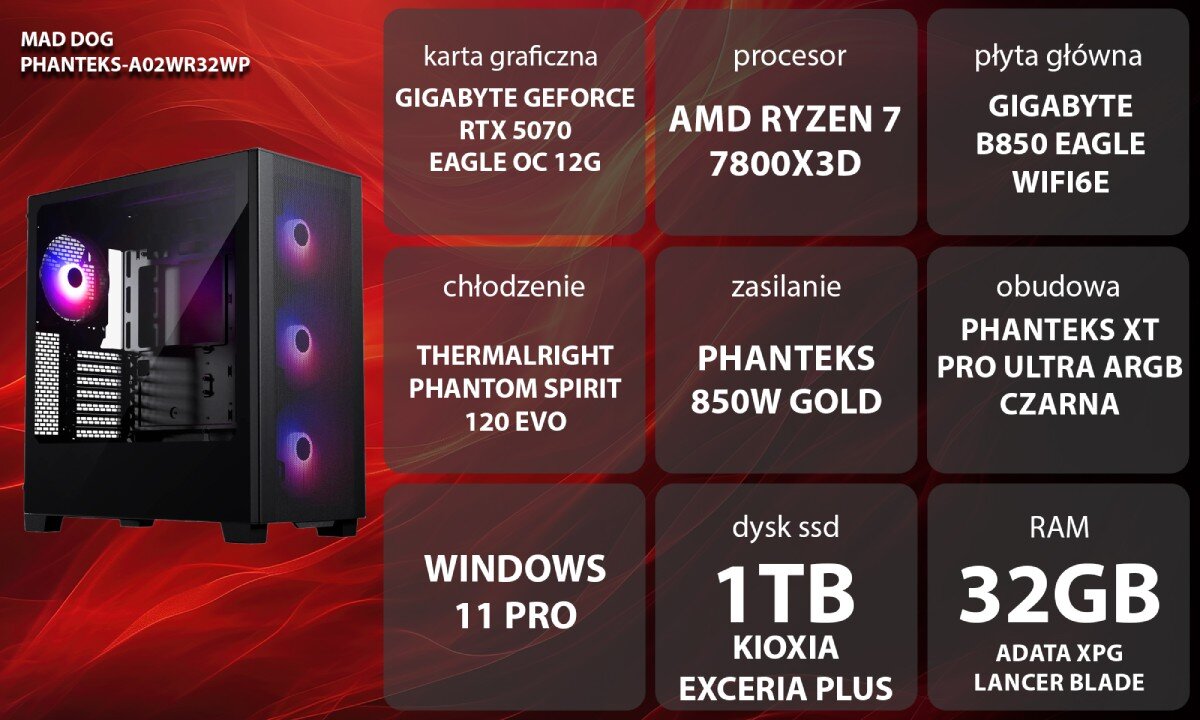 Komputer MAD DOG PHANTEKS-A02WR32WP Uśmiechnięta kobieta w brązowym swetrze i słuchawkach siedzi przy biurku przed monitorem komputera, trzymając dłonie na podświetlanej klawiaturze i myszce w ciemnym pokoju z kolorowym oświetleniem gamingowym