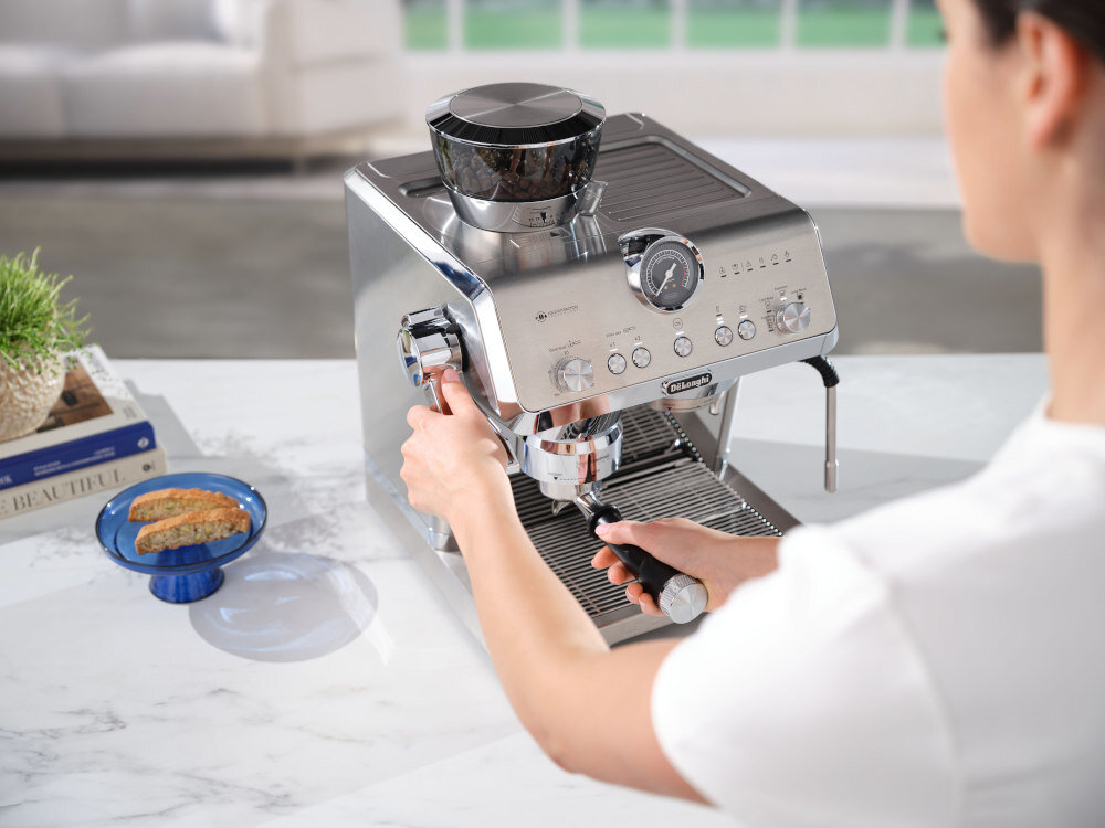 Ekspres DELONGHI La Specialista Opera EC9555.M (Cold Brew) kawa Americano intensywne Espresso głębokie Coffee 5 automatycznych programów personalizacja intensywność temperatura