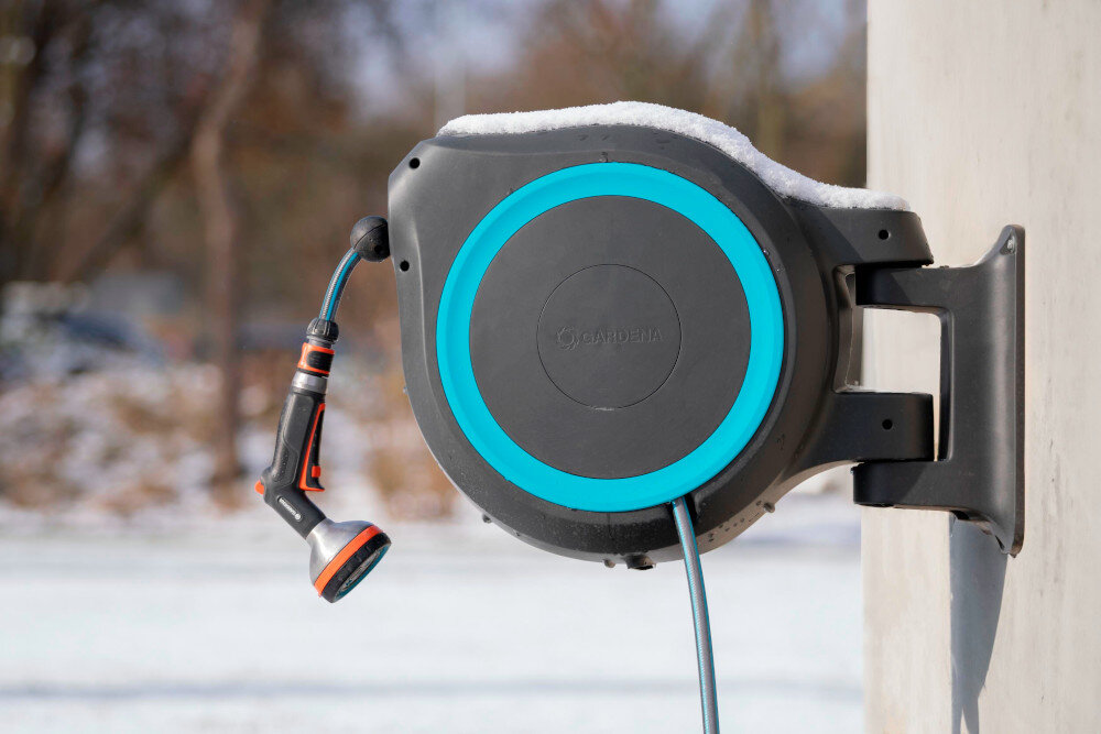 Bęben naścienny GARDENA PowerRoll XL 18640-20 waz wewnetrzny i korpus z wysokiej jakosci materialow odporny na scieranie promieniowanie UV niskie i wysokie temperatury