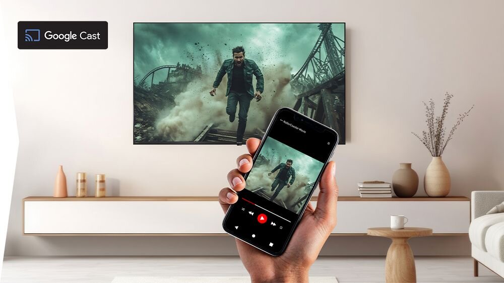 Telewizor SHARP 55HK4745E Google Cast przesyłanie obrazu smartfon tablet komputer, telewizor na ścianie, ręka z telefonem
