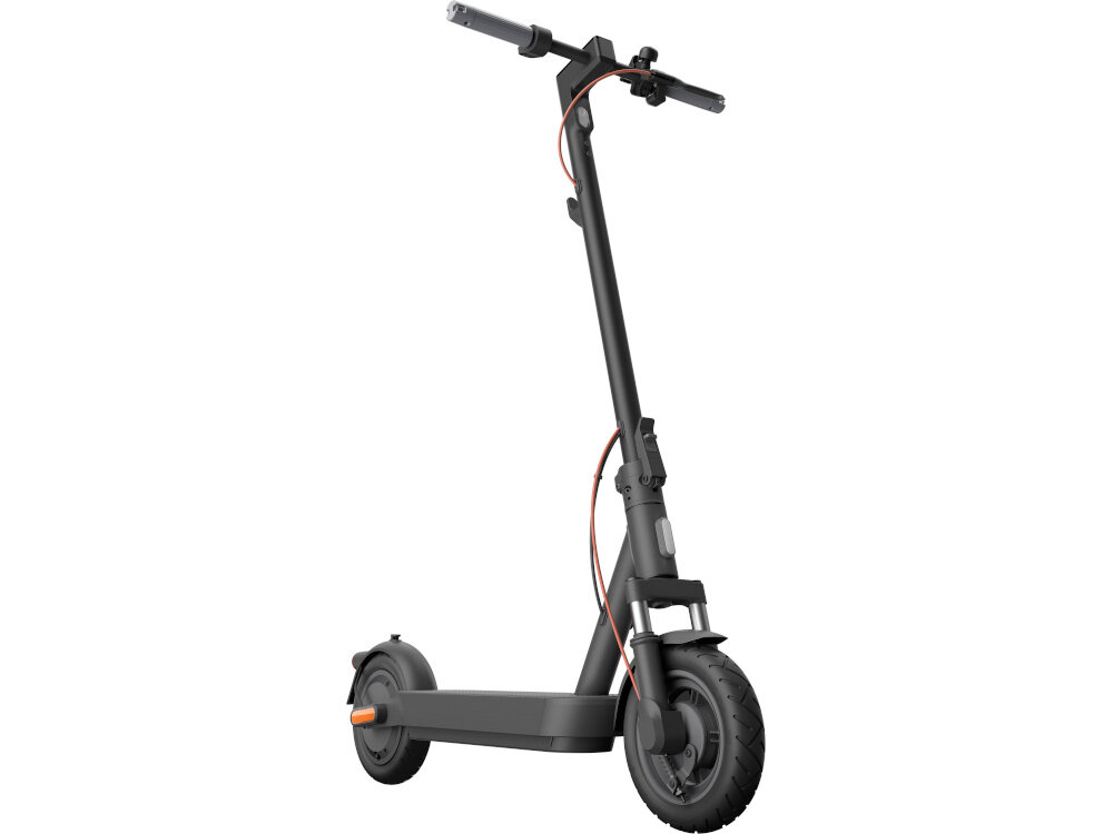 Hulajnoga elektryczna XIAOMI Scooter 5 60 km 350 W 10 cali Czarny hulajnoga widoczna od przodu pod skosem zdjęcie na białym tle do jazdy po mieście dynamiczne ekscytujące podróżowanie szereg udogodnień praktyczne rozwiązania styl moc wygoda