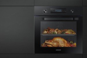 Samsung Wbudowana rączka. Doskonała linia, minimalistyczny charakter Samsung Wbudowana rączka. Doskonała linia, minimalistyczny charakter