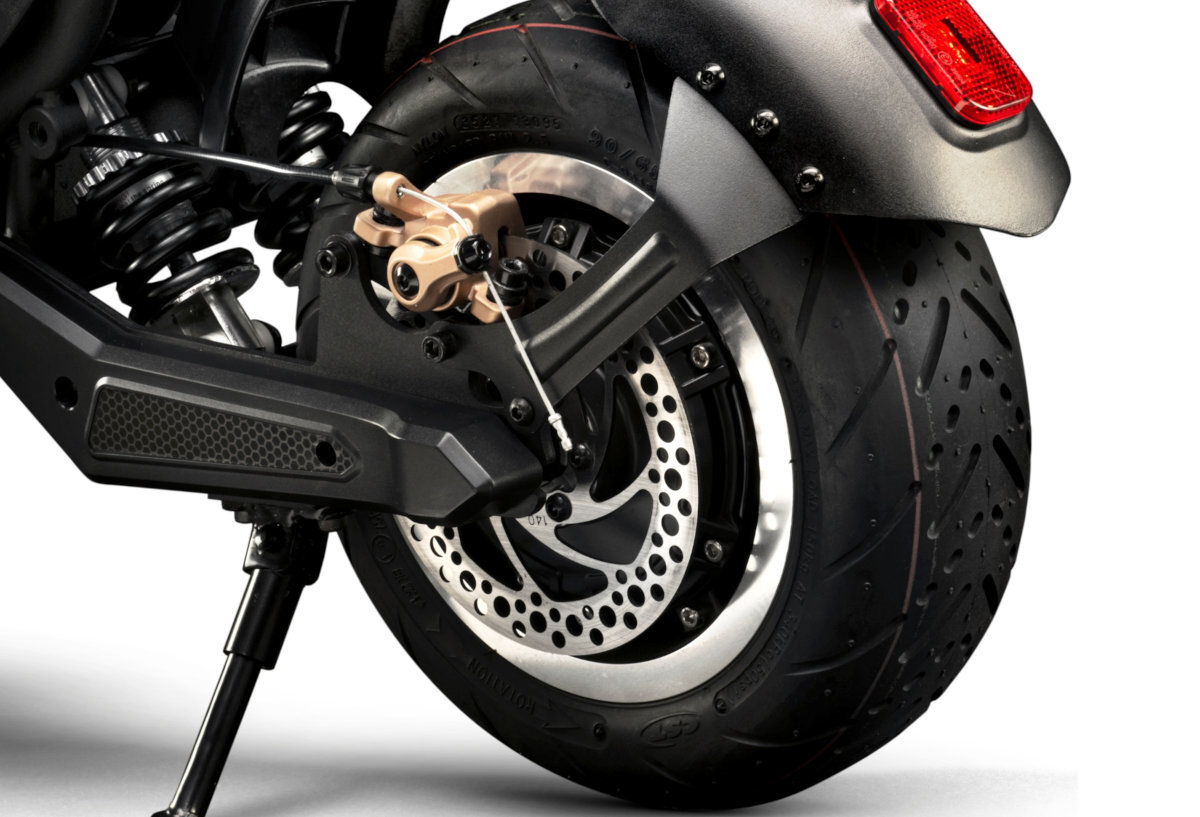 Hulajnoga elektryczna LAMBORGHINI  hamulce