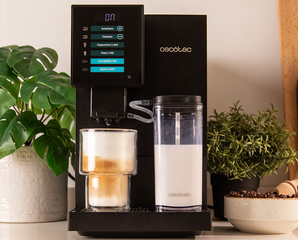 Ekspres CECOTEC Cremmaet Compactccino Czarny wygląd design prezentacja wizualizacja Kawa w zasięgu ręki