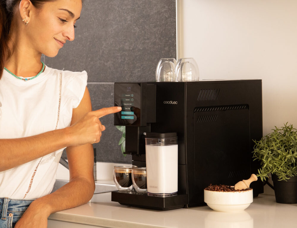 Ekspres CECOTEC Cremmaet Compactccino Czarny Prosta obsługa Intuicyjny system Plug&Play jednym przyciskiem