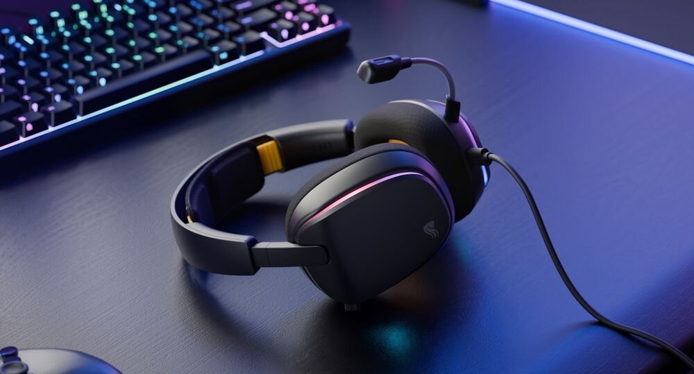 GLORIOUS GHS Eternal RGB GLO-A-2PC-WHT słuchawki 280g suspension headband memory foam komfort, słuchawki leżące na biurku