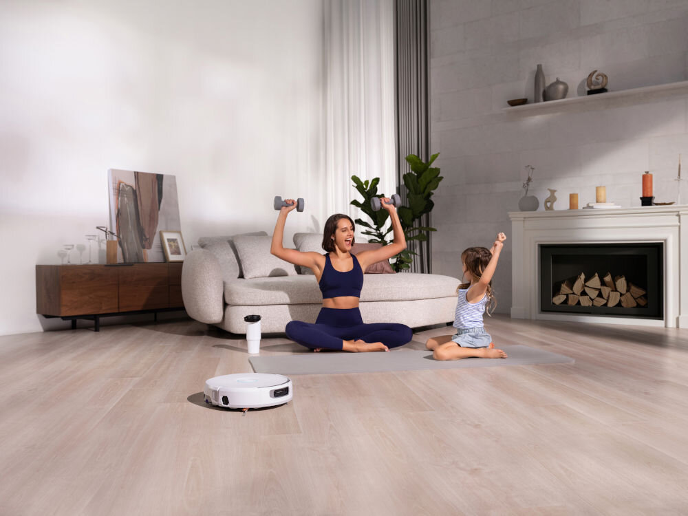 Robot sprzątający NARWAL Flow Station Zbiornik wody przechodzi proces sterylizacji gorącą wodą i automatycznego napełniania