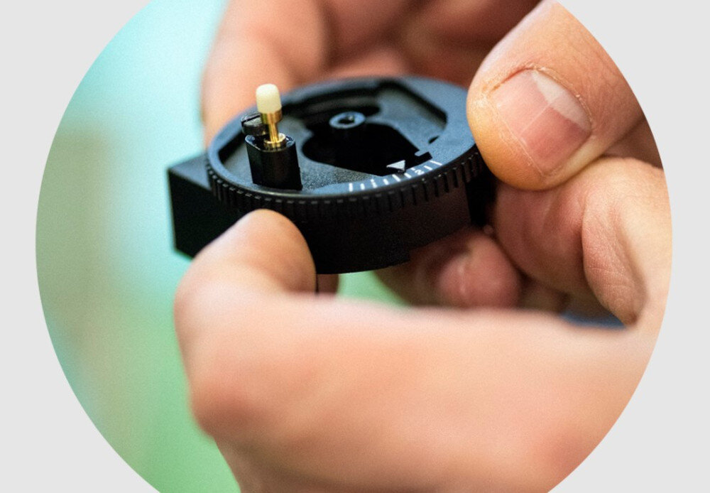 Gramofon PRO-JECT A1 - Ręczna produkcja