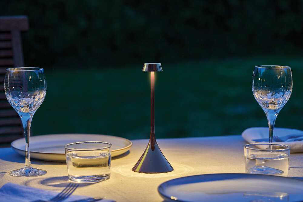 Lampka stołowa LEXON Steli S Shade LH105S-CG Brązowy Światło z charakterem lampka LED