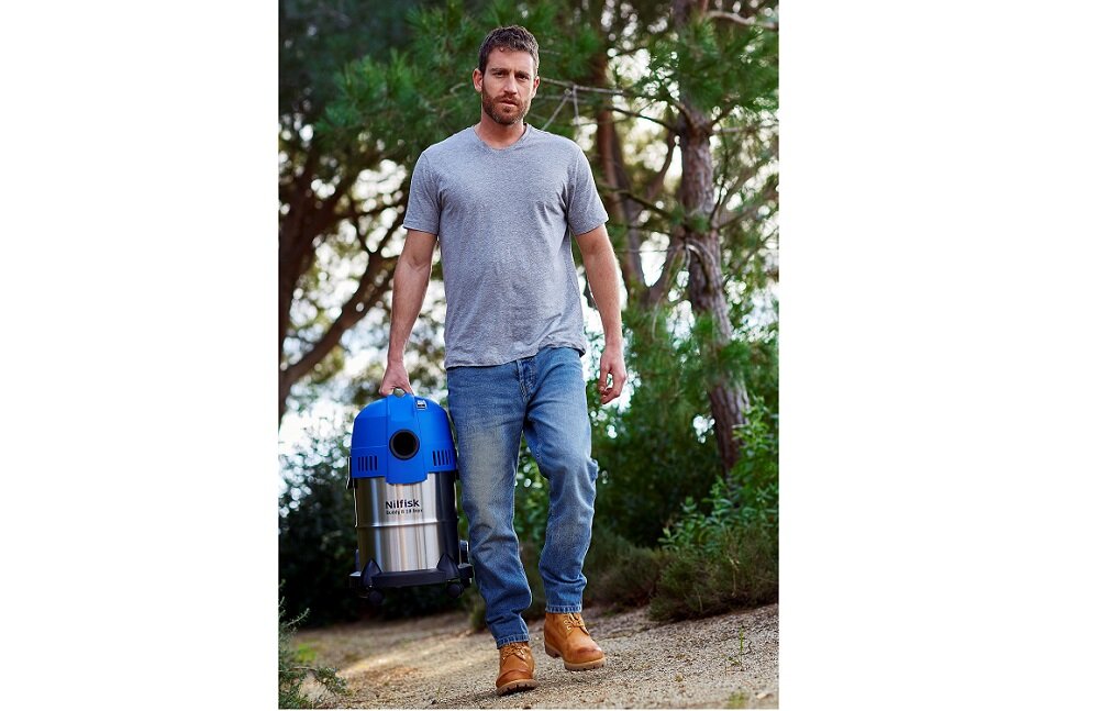 Odkurzacz NILFISK 18451129 lekki poręczny moc 1200 W