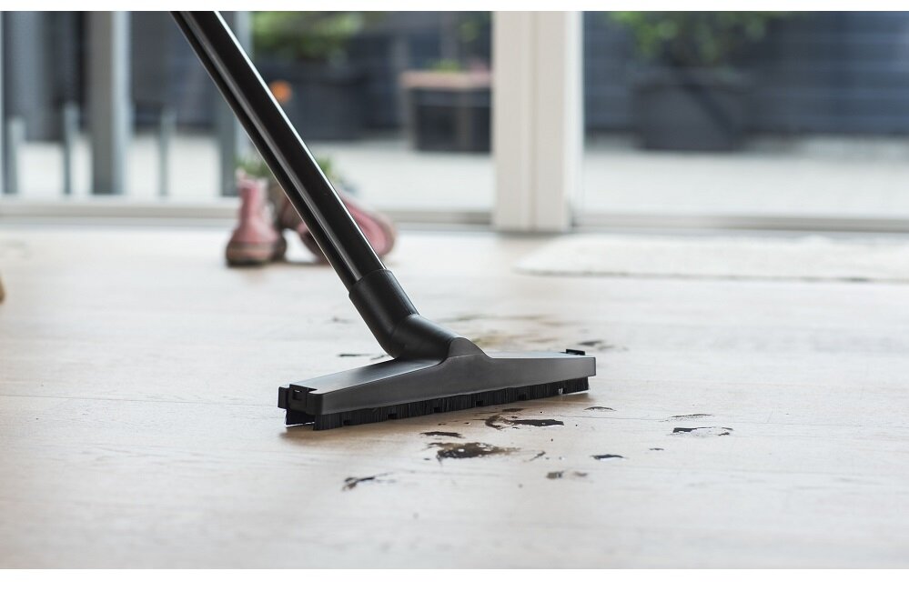 Odkurzacz NILFISK 18451129 Lekka konstrukcja wytrzymały pojemnik 