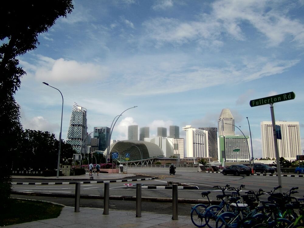 Aparat cyfrowy YASHICA City 100 z przetwornikiem Sony 13 MP do szczegółowych zdjęć