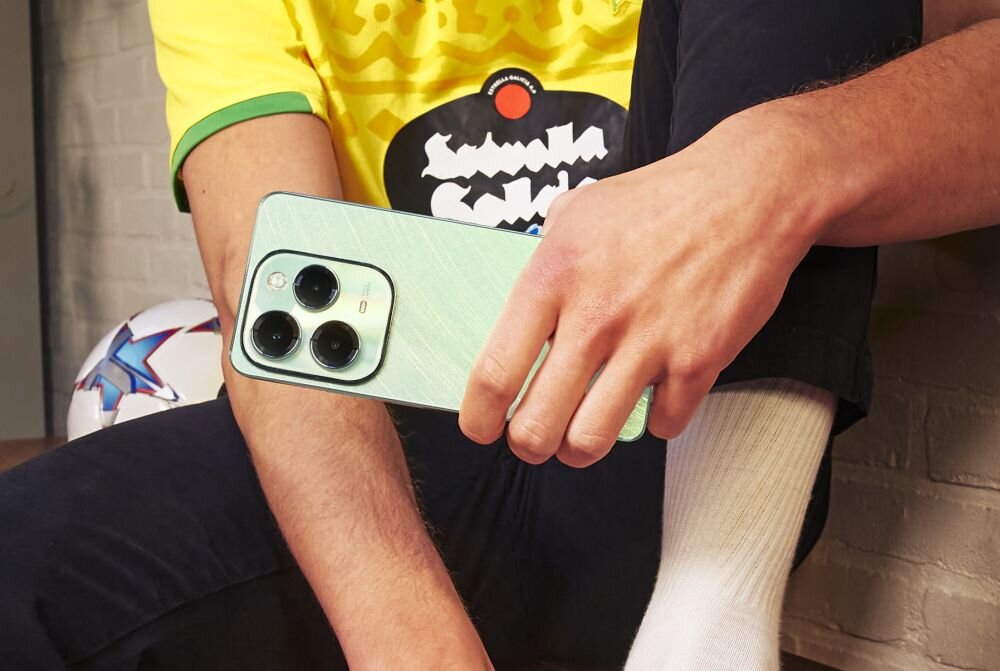 Smartfon INFINIX Hot 40 Pro   ekran bateria aparat procesor ram pamięć pojemność rozdzielczość zdjęcia filmy opis dane cechy blokady system łączność wifi bluetooth obudowa szkło odporność porty muzyka transfer sieć przekątna matryca waga czujniki oled amoled ips