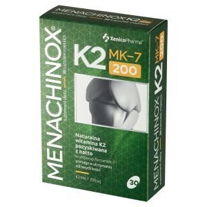 Opakowanie produktu Menachinox K2 MK-7 200 z widocznym logo XenicoPharma. Tekst na opakowaniu: \'Naturalna witamina K2 pozyskiwana z natto\'.
