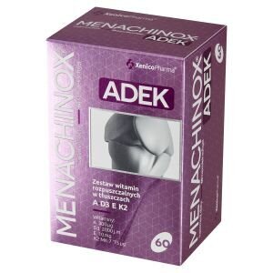 Opakowanie produktu Menachinox Adek z widocznym logo Xenico Pharma. Na opakowaniu napis: \'Zestaw witamin rozpuszczalnych w tłuszczach A D3 E K2\'.