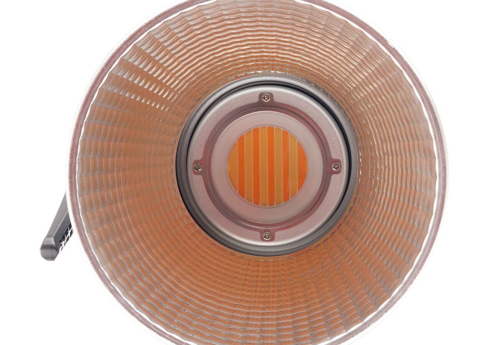 Lampa LED PATONA Premium COB-300 APRC z mocowaniem Bowens Niezawodne ródło światła