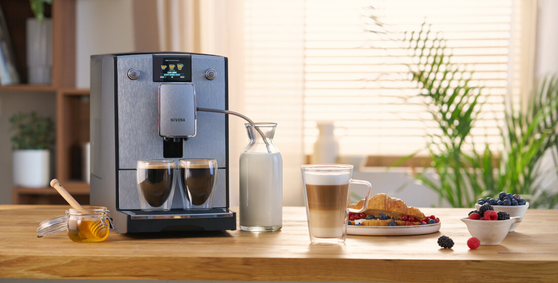 Ekspres NIVONA CafeRomatica 695 Wspiera codzienność młynek ze stali ciśnienie moc działanie Tryb ECO wyjmowany zbiornik wody  pojemnik na ziarna pojemność