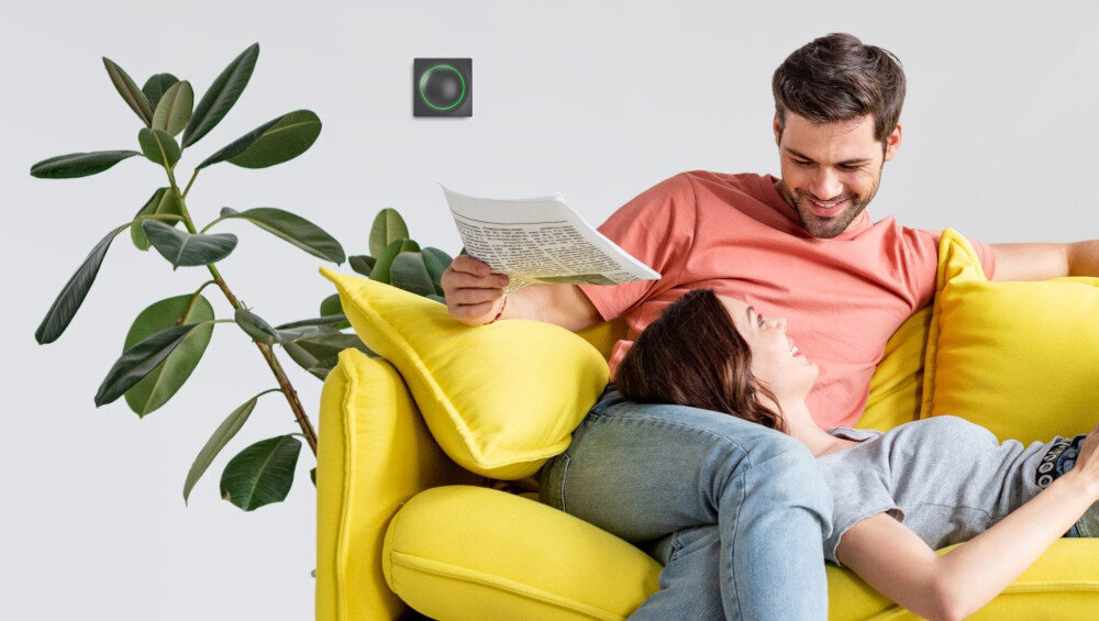 Włącznik światła FIBARO Walli Switch FGWDSEU-221 do kontrolowania oświetlenia rolet zasłon bramy mała nowoczesna konstrukcja