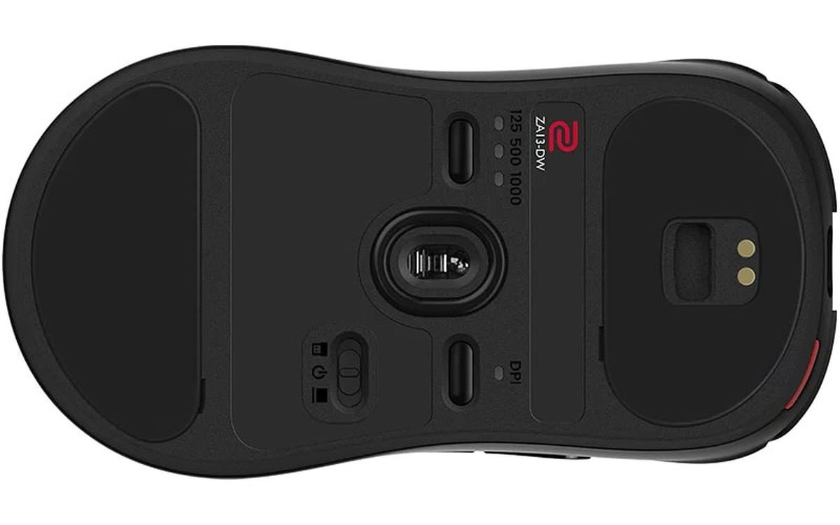 ZOWIE ZA13-DW sześć poziomów czułości: 400, 800, 1000, 1200, 1600 oraz 3200 DPI dopasowanie precyzji Częstotliwość raportowania 125 Hz do aż 4000 Hz - mysz od przodu na białym tle