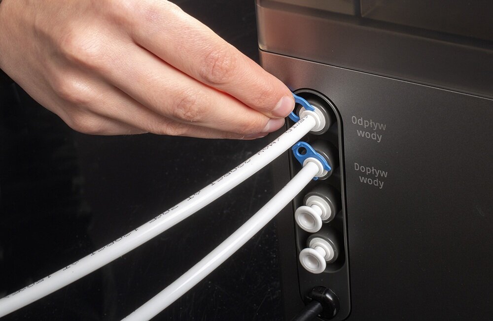 Dystrybutor Wody Opus Miraqua Omega 2 wężyki do podłączenia dyspensera do sieci