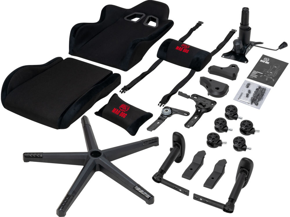 Na obrazie widoczne są części do montażu fotela gamingowego, w tym siedzisko, oparcie, podłokietniki, kółka oraz elementy montażowe. Na poduszkach widnieje logo \'MAD DOG\'.