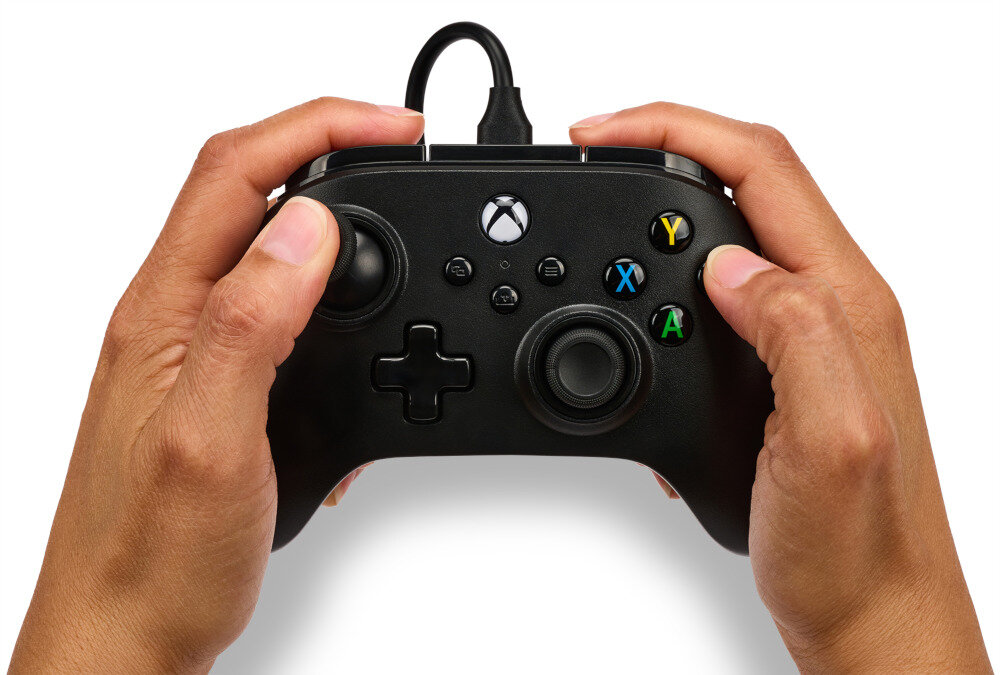 Kontroler POWERA  Nano Czarny konsola pc komputer smartfon android sterowanie kompatybilność przyciski gałki analogi łączność bateria zasilanie spusty panel obudowa waga zasięg 