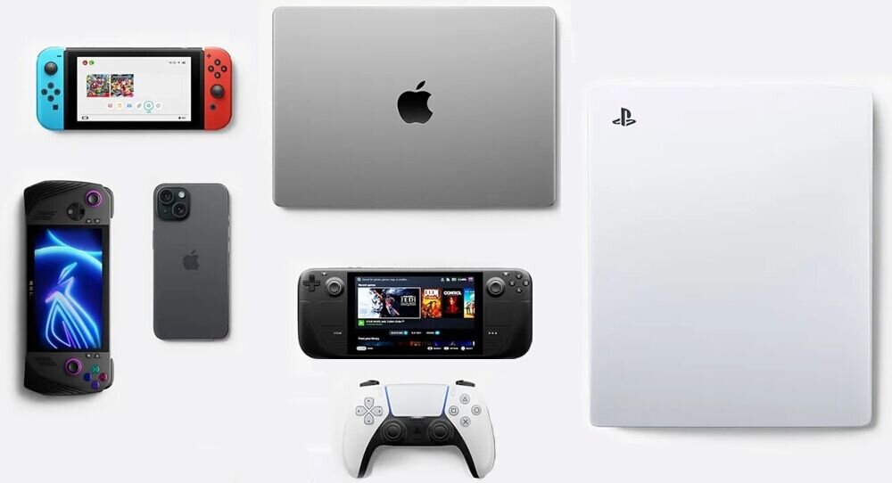 Na obrazie znajduje się kilka urządzeń elektronicznych, w tym laptop z logo jabłka, biały kontroler do gier, smartfon, przenośna konsola do gier oraz biała konsola z logo PlayStation. Widoczne są także dwa urządzenia z ekranami wyświetlającymi gry.