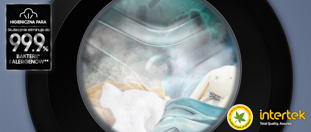 Obraz przedstawia wnętrze bębna pralki z widoczną parą i praniem. Po lewej stronie znajduje się tekst: \'HIGIENICZNA PARA Skutecznie eliminuje do 99.9% BAKTERII I ALERGENÓW\', a w prawym dolnym rogu logo \'intertek\'.
