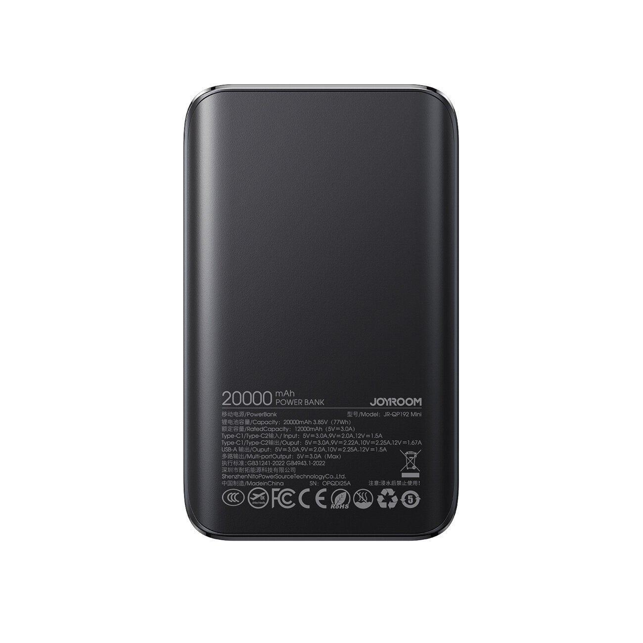 Czarny powerbank z oznaczeniem \'20000 mAh POWER BANK\' oraz logo \'JOYROOM\' na powierzchni. Widoczne są również różne certyfikaty i specyfikacje techniczne w dolnej części urządzenia.