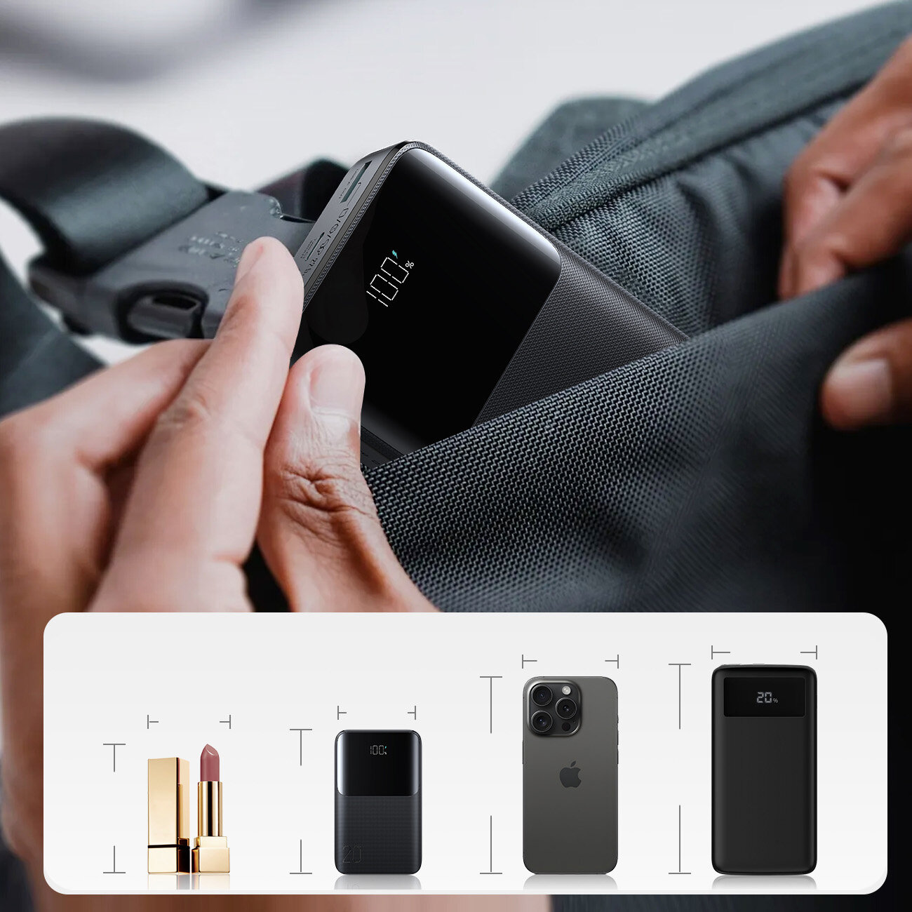 Osoba wkłada powerbank z wyświetlaczem pokazującym \'100%\' do torby. Na dole obrazu znajduje się porównanie wielkości powerbanku z pomadką, smartfonem i innym powerbankiem.