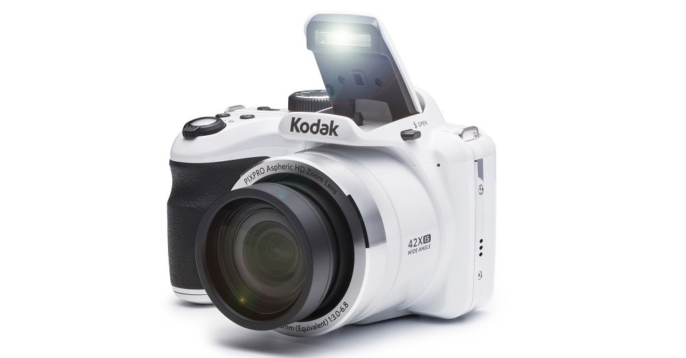 Aparat KODAK AZ422 biały widok bok lampa błyskowa
