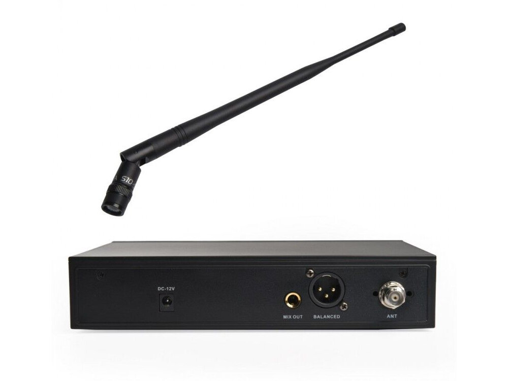 Na obrazie widoczny jest czarny system bezprzewodowy z mikrofonem i anteną. Na panelu znajdują się złącza oznaczone jako DC-12V, MIX OUT, BALANCED i ANT.