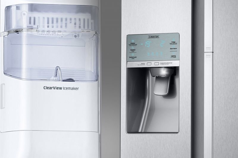 Samsung Orzeźwienie na wyciągnięcie ręki. Dyspenser wody i lodu