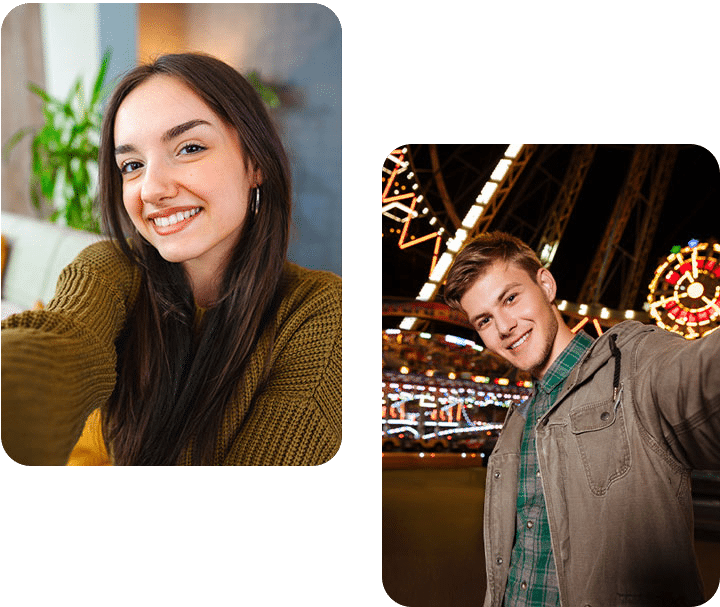 Dwa zdjęcia przedstawiające osoby robiące selfie. W tle widoczne są elementy wnętrza oraz oświetlone atrakcje w parku rozrywki.