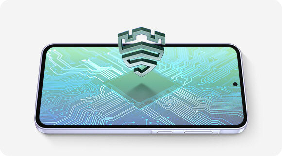 Smartfon z wyświetlaczem przedstawiającym grafikę układu scalonego z nałożonym symbolem tarczy. Obudowa urządzenia jest w kolorze srebrnym.