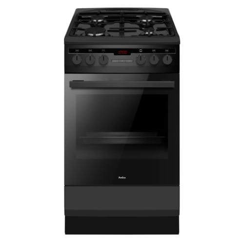 Czarna kuchnia gazowo-elektryczna z czterema pokrętłami i wyświetlaczem cyfrowym na panelu przednim. Na drzwiach piekarnika widoczne jest logo \'Amica\'.