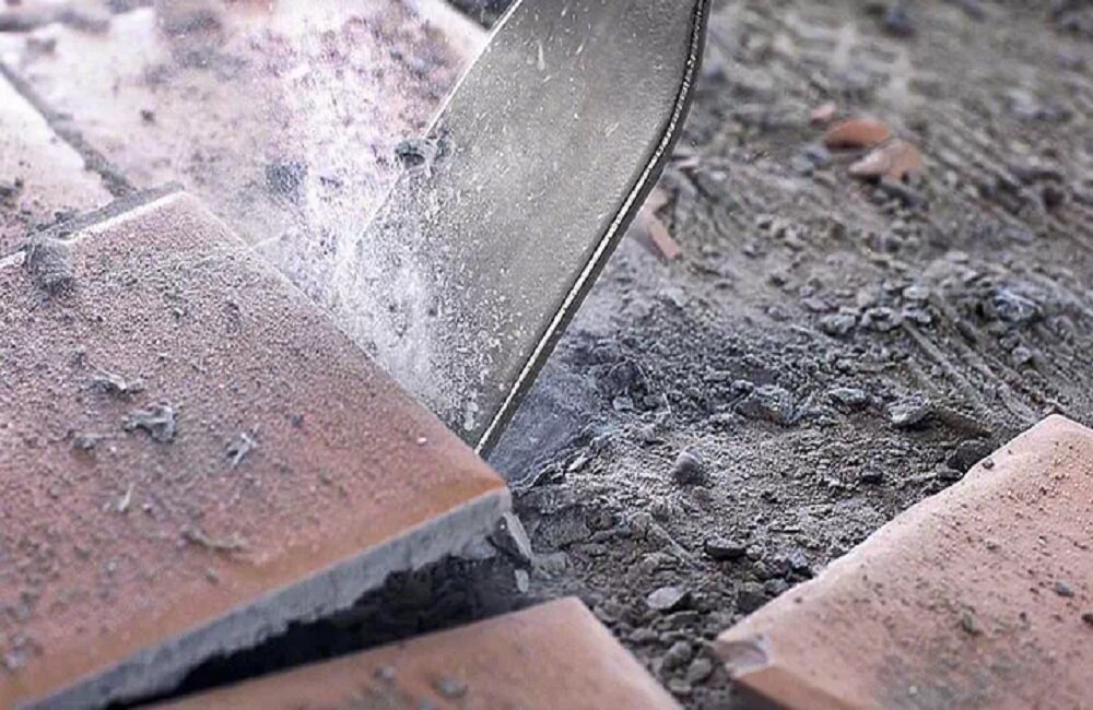 Młot udarowy BOSCH GSH 3 E Professional do prac remontowych i wyburzeniowych Wysoki komfort obsługi dzięki niskiej wadze