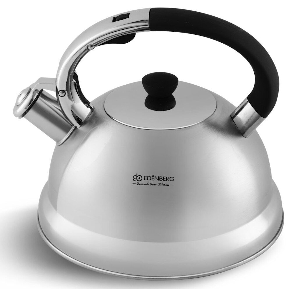 Na obrazie widoczny jest stalowy czajnik z czarnym uchwytem i gwizdkiem. Na powierzchni czajnika znajduje się logo \'EDENBERG\' oraz napis \'Innovative Home Solutions\'.