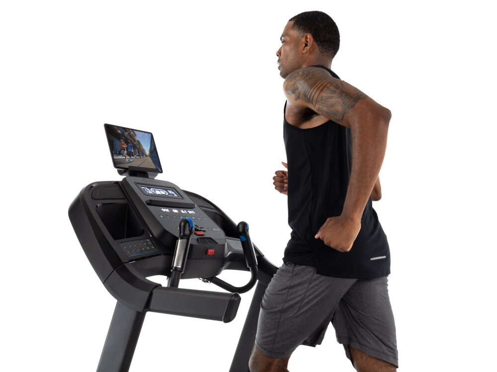 Bieżnia elektryczna HORIZON FITNESS 7.0 AT wyswietlacz LED przekatna ekranu 7 cali modul Bluetooth port USB Quick Charge