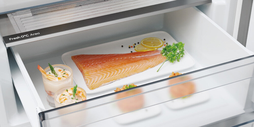 LODÓWKA CANDY CNCQ2T518EB Szuflada wysunięta wnętrze ryby sterowana elektronicznie Fresh 0°C Area regulacja temperatury do delikatnych produktów mięso