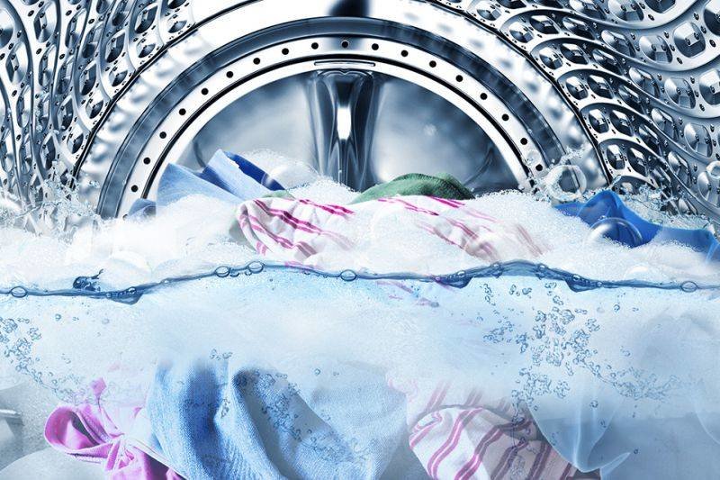 Usuń uporczywe zabrudzenia. Funkcja Aktywna Piana