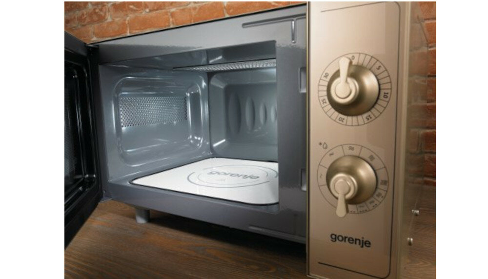 Kuchenka mikrofalowa GORENJE BM235CLI moc przyłączeniową
