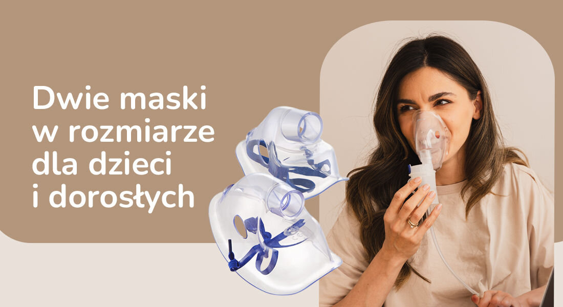 Obraz przedstawia osobę używającą nebulizatora z maską na twarzy. Obok widoczne są dwie przezroczyste maski z niebieskimi elementami oraz tekst: \'Dwie maski w rozmiarze dla dzieci i dorosłych\'.