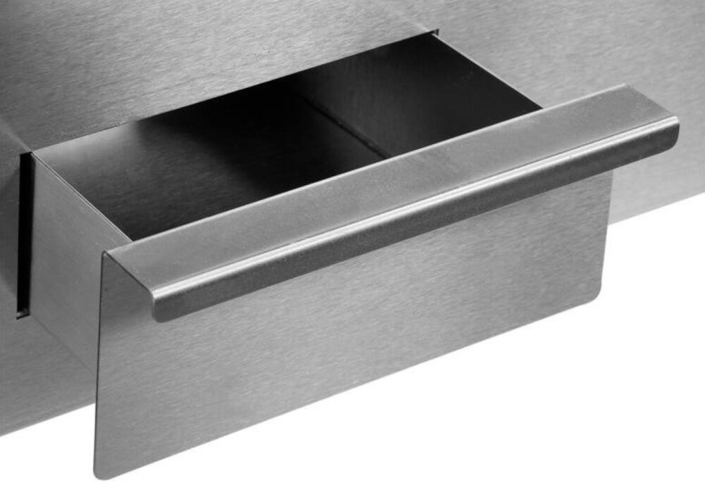 Grill elektryczny YATO YG-04585 wylacznik bryzgoszczelny zabezpieczenie przed przegrzaniem bezpieczenstwo stopki antyposlizgowe klasa izolacji elektrycznej I i stopien ochrony IPX3 wysoki komfort i bezpieczne uzytkowanie