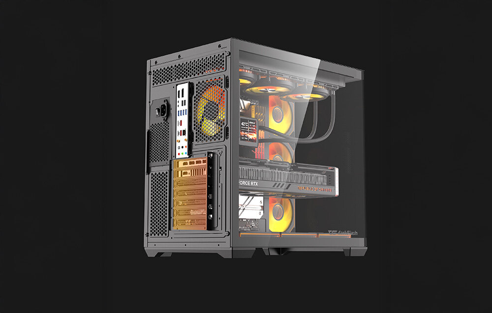 Obudowa DARKLASH C280 Czarny, szkło hartowane, 270°, RGB, wnętrze, Tylny panel obudowy z widocznymi portami i złączami.