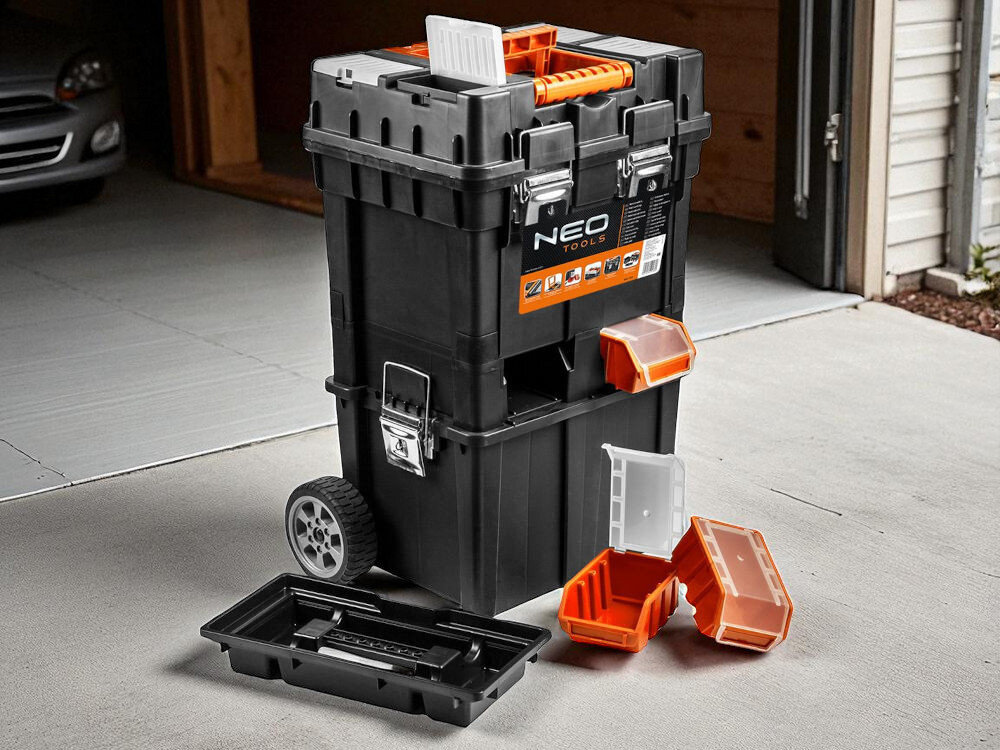 Warsztat mobilny NEO 84-115 wytrzymałe tworzywo i mobilność z kołami