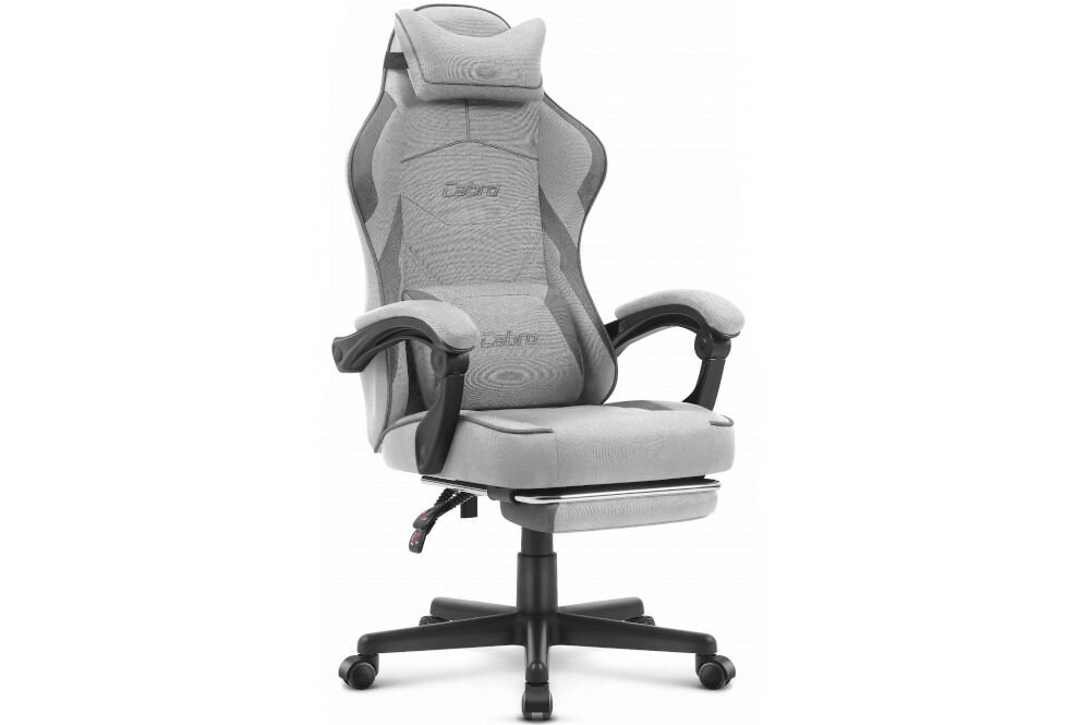 Fotel CABRO C502 Szaro-czarny prezentacja fotela na jasnym tle od przodu pod kątem fotel gamingowy z dopasowanymi wymiarami do biurka